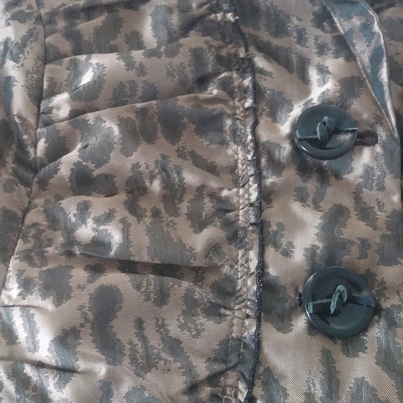 Chico's Animal Print Ruffle Front Blazer Jacket Chico's sz2 - Picture 14 of 14